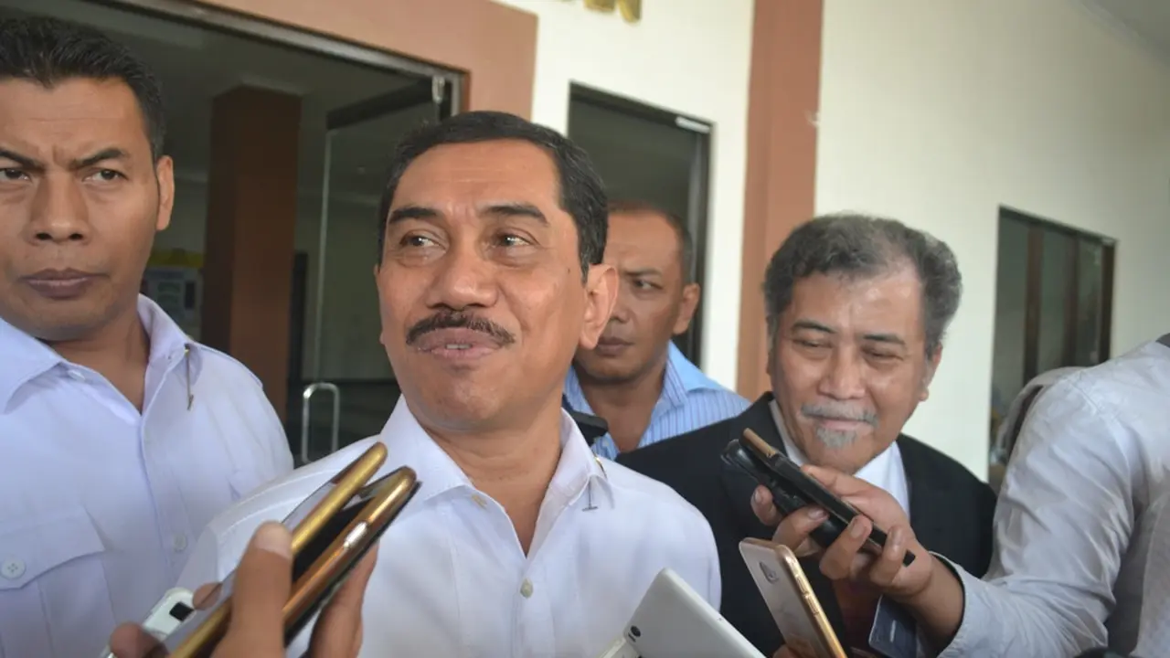 Kepala BNPT Komjen Pol Suhardi Alius memberikan keterangan kepada wartawan soal pola penyebaran paham radikal pada kalangan muda usia. (Foto: Liputan6.com/Muhamad Ridlo)