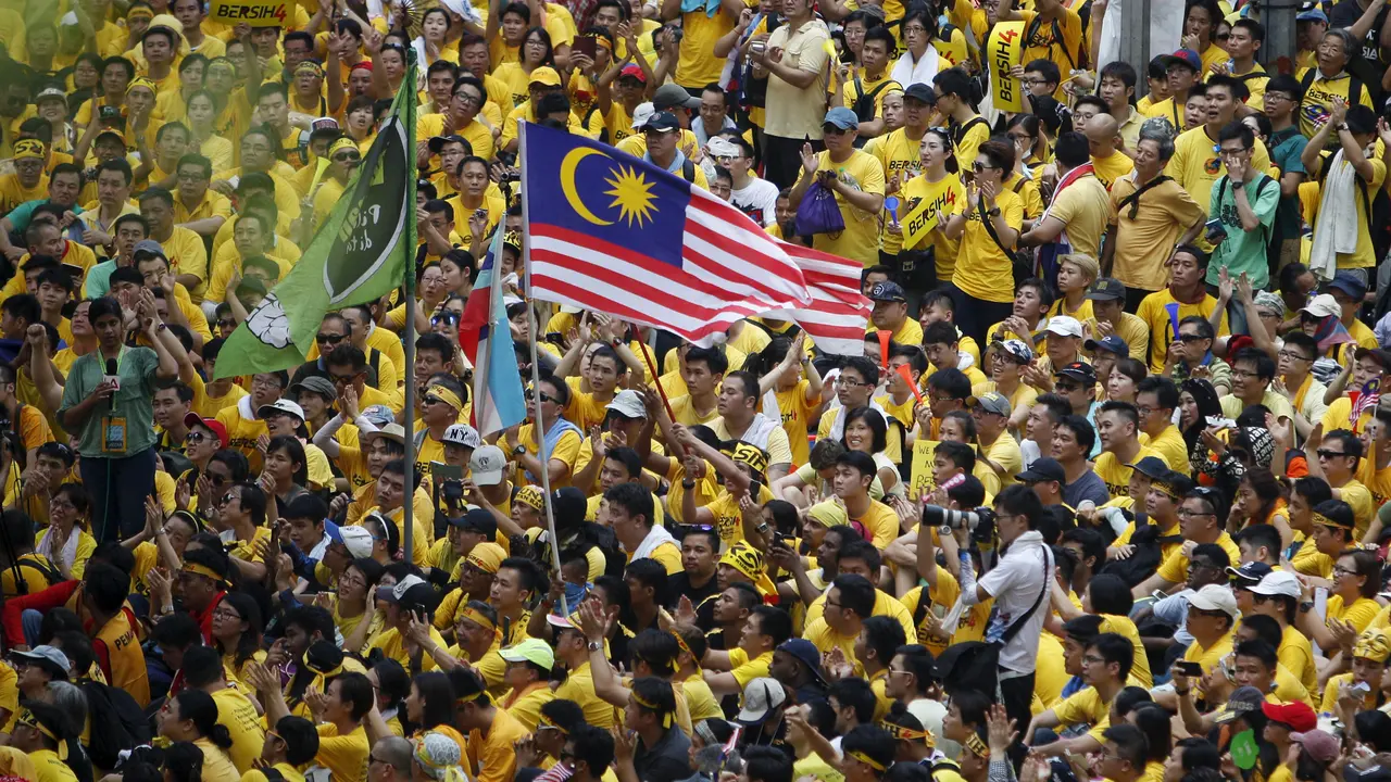 20150829- Ribuan Warga Malaysia Tuntut PM Najib Razak untuk Mundur-Malaysia