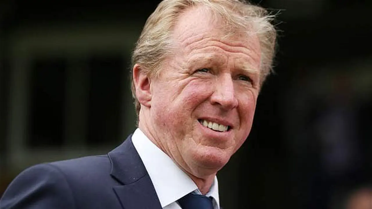 McClaren Tak Minder Jelang Derby vs Chelsea (udah)