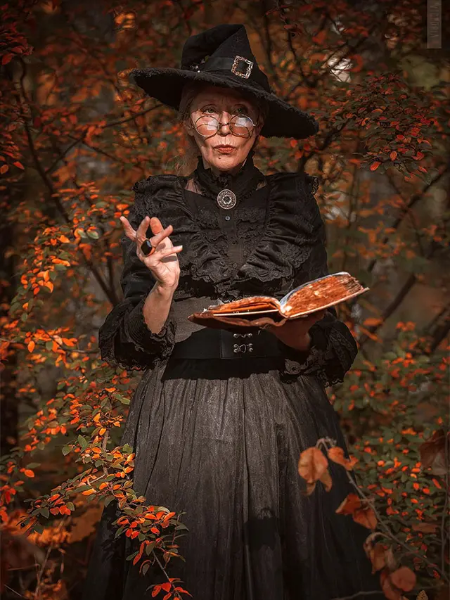 Keren, Nenek 58 Tahun Hobi Cosplay Ini Gayanya Bikin Takjub