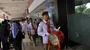 Jenazah Ketum Gerindra Suhardi tiba di Bandara Halim Perdanakusuma sekitar pukul 09.20 WIB, Jakarta, (29/8/14). (Liputan6.com/Miftahul Hayat)