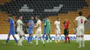Reaksi para pemain usai pertandingan grup A3 UEFA Nations League antara Inggris melawan Italia di Stadion Molineux di Wolverhampton, Inggris, Minggu (12/6/2022). Pertandingan berakhir imbang dengan skor 0-0. (AP Photo/Jon Super)