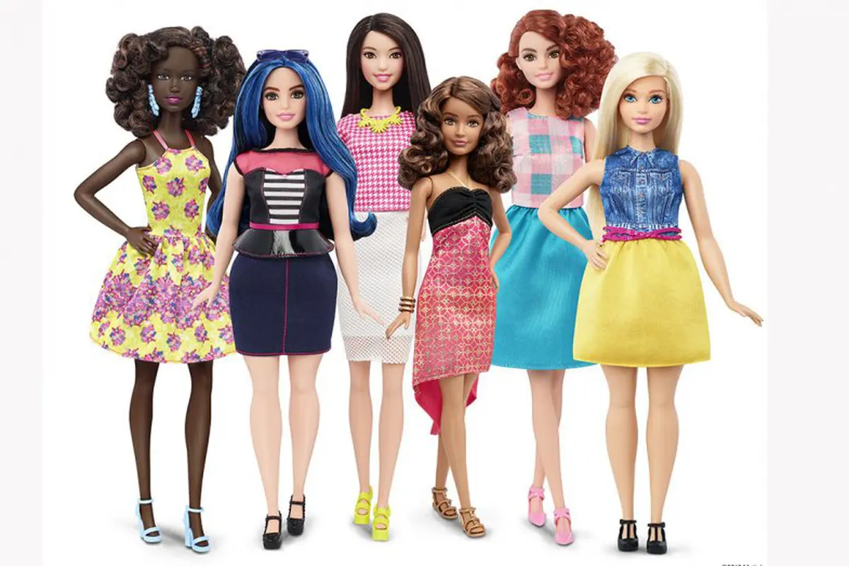 Para Barbie Ini Catwalk di New York Fashion Week