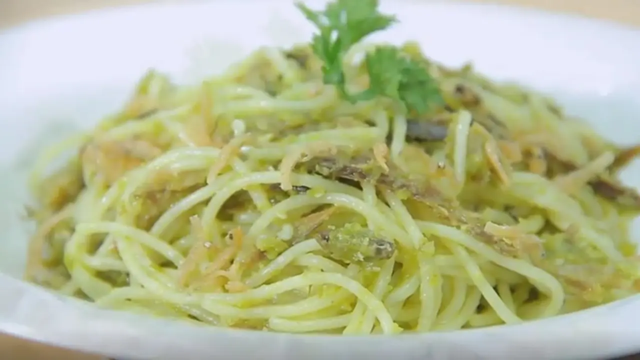 [Bintang] Resep Enak: Spaghetti Cakalang Cabai Hijau