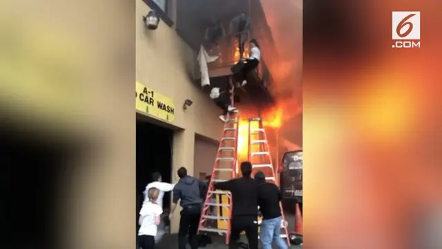 VIDEO: Menegangkan, Korban Kebakaran Lolos dari Maut
