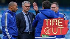 Pihak manajemen mencium adanya keretakan hubungan antara Jose Mourinho dengan beberapa pemain, hal itu menjadi salah satu alasan Chelsea memecat Mourinho pada Kamis (17/12/2015).