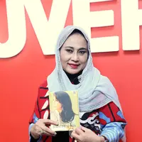 Foto profil Dian Piesesha (Nurwahyunan/bintang.com)