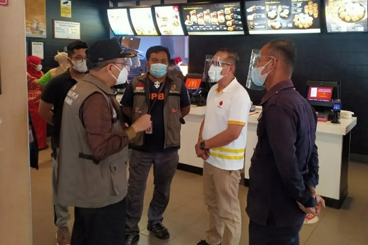 Perwakilan Pemerintah Kota Pekanbaru menyampaikan penutupan McDonald's karena kerumunan BTS Meal.