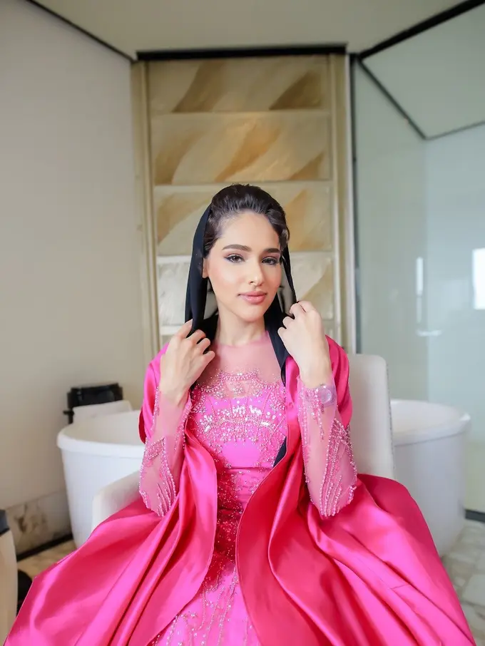 Pesona Princess Bahrain saat Berada di Indonesia