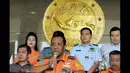 Kepala Basarnas, Marsekal Madya F.H.B Soelistyo dalam jumpa pers mengenai kelanjutan pencarian dan evakuasi pesawat AirAsia QZ8501 di Kantor Basarnas, Jakarta, Rabu (28/1/2015). (Liputan6.com/Faizal Fanani)