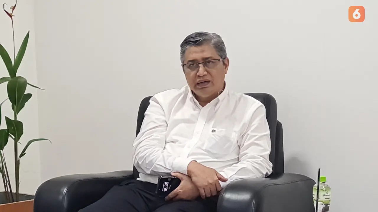 Prof. dr. Ikhwan Rinaldi, Sp.PD-KHOM dalam Sesi Edukasi Media Terkait Tipe Kanker HER2+ di RS Gading Pluit, Jakarta Utara, Kamis (6/11/2025).