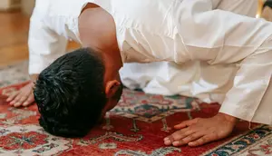 5 Keutamaan Membaca Doa Qunut Witir, Mendapat Hidayah hingga Dikasihi Allah