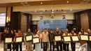 Sejumlah artis dan musisi mendapatkan penghargaan Anugerah Nasional Hak Kekayaan Intelektual 2014, Jakarta, Selasa (25/11/2014). (Liputan6.com/Faizal Fanani)