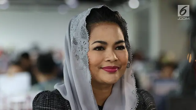 Calon Wakil Gubernur Jawa Timur Puti Guntur