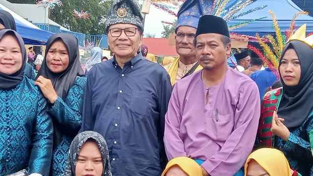 Rizal Ramli menghadiri pentas seni budaya Melayu di Sembulang, Pulau Rempang. (Foto: Liputan6.com/Ajang Nurdin)