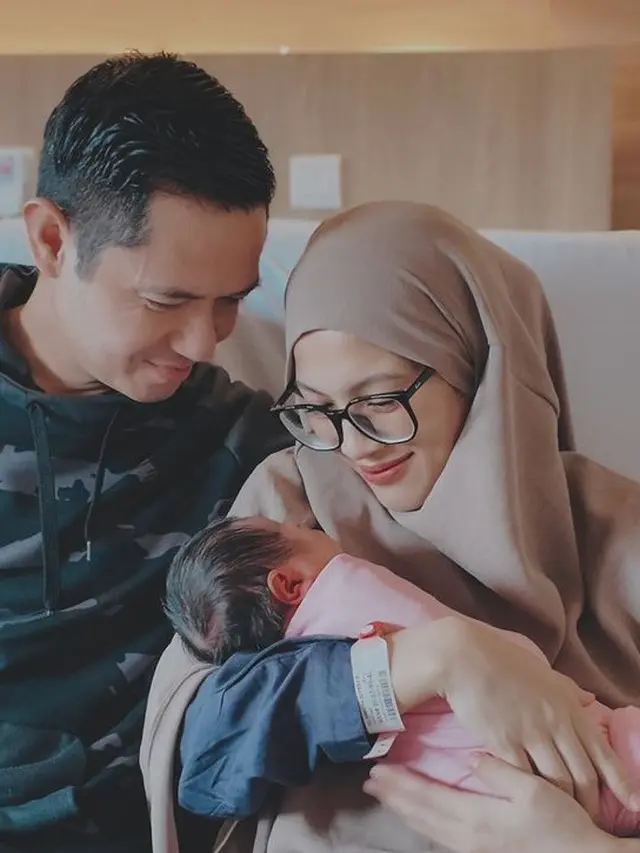 Alyssa Soebandono saat Pertama Kalinya Menggendong Putrinya