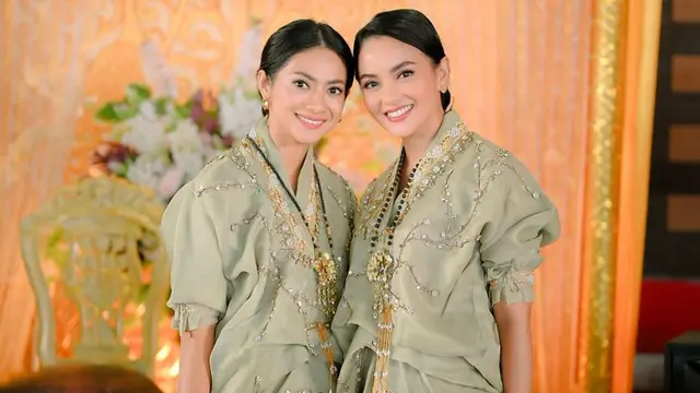 Momen Kompak Ririn Ekawati dan Rini Yulianti, Disebut Sibling Goals