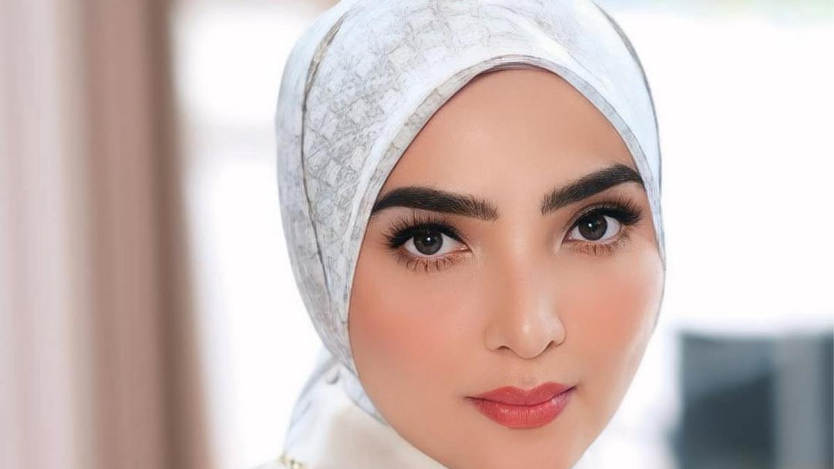 Totalitas Tampil Elegan, 6 Gaya Ashanty di Acara Tasyakuran 4 Bulan Kehamilan Aaliyah Massaid
