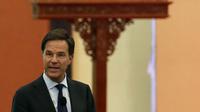 PM Belanda Mark Rutte menyampaikan sambutan saat melakukan kunjungan kerja ke Kompleks Parlemen, Jakarta Rabu (23/11). Kunjungan itu untuk mengadakan pertemuan bilateral guna membahas sejumlah agenda kerja sama RI-Belanda (Liputan6.com/Johan Tallo)