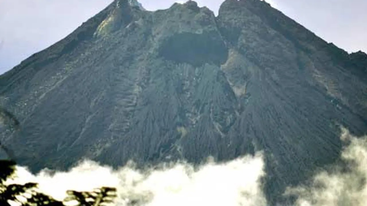 Ilustrasi - Kubah lava Gunung Merapi