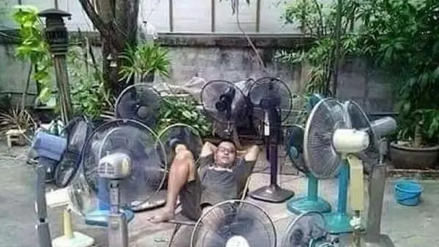 10 Potret Nyeleneh Orang Lagi Gabut Ini Tingkahnya Bikin Heran