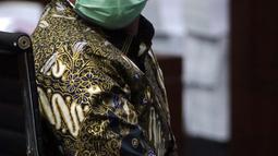 Terdakwa suap izin ekspor benih lobster tahun 2020, Edhy Prabowo saat sidang pembacaan tuntutan di Pengadilan Tipikor Jakarta, Selasa (29/6/2021). Mantan Menteri Kelautan dan Perikanan, Edhy Prabowo dituntut lima tahun penjara dan denda Rp 400 juta. (Liputan6.com/Helmi Fithriansyah)