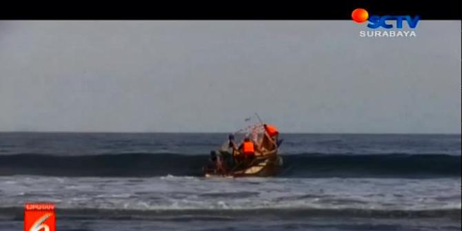 VIDEO: Nelayan di Lumajang Gelar Tradisi Petik Laut