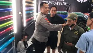 Modus Dorong Motor, Pencuri di Depok Berakhir Digebuki Warga