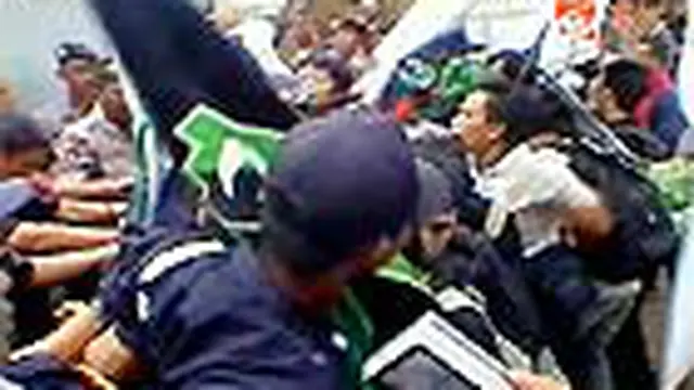 Jurnalis Kutuk Israel Lewat Puisi