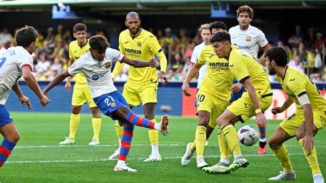 Foto: Melihat Aksi Lamine Yamal, Bocil 16 Tahun yang Bawa Barcelona Comeback di Markas Villarreal
