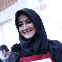 Pipik Dian Irawati begitu antusias terlibat di 'Gerakan Ibu Memberi Lebih' (Galih W Satria/Bintang.com)