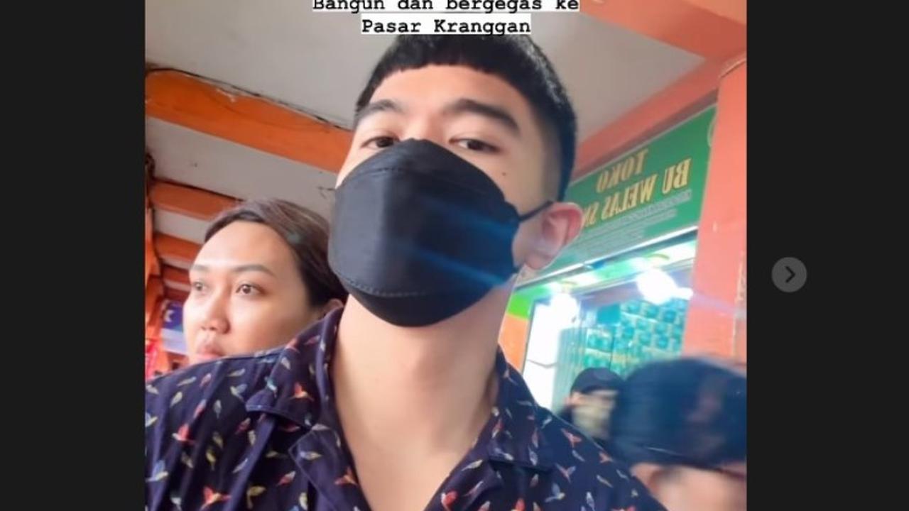 Temani Erina Gudono Pulang Kampung, Kaesang Pangarep Ternyata Ngidam Makanan yang Lagi Viral di Yogya