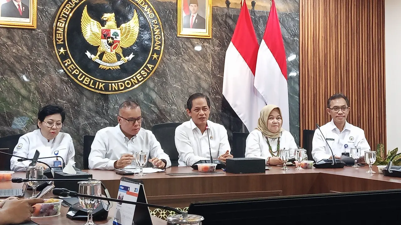 Staf Ahli Bidang Transformasi Digital dan Hubungan Antar Lembaga Kementerian Koordinator Bidang Pangan (Kemenko Pangan), Bara Krishna Hasibuan, Wakil Menteri Koordinator Bidang Pangan Hanif Faisol, Deputi Bidang Pengkajian Keselamatan Nuklir Badan Pengawa