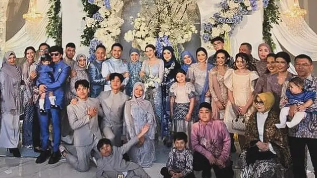 Ashanty dan Krisdayanti berkebaya (Instagram/krisdayantilemos)