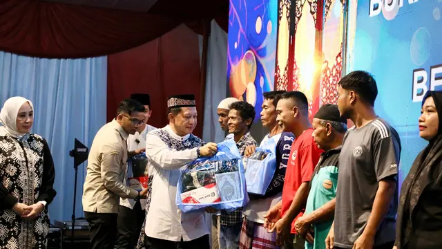 Kasatgas Tito Buka Puasa Bersama Warga Terdampak Banjir Aceh Tamiang di Hari Pertama Ramadan