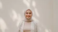 5 Model Outer Kondangan yang Bikin Hijabers Makin Anggun dan Stylish