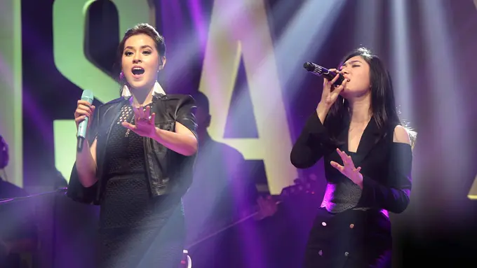 [Bintang] Isyana Sarasvati dan Raisa Duet