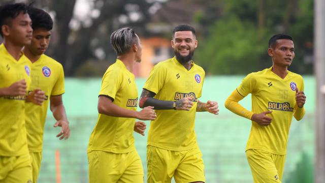 Foto Liga 1: Penampakan Diego Michiels di Sesi Latihan Bersama Arema FC