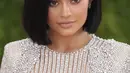 Sebelumnya adik tiri dari Kim Kardashian ini dikabarkan bangkrut akibat ulah Tyga yang kerap berhutang dan meminjam uang Kylie Jenner dalam saldo dan jumlah bengkak. (AFP/Bintang.com)