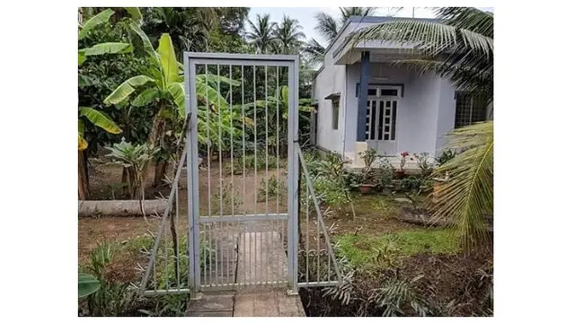 Bangunan Absurd  (Sumber: Instagram/@lupa_bapak)