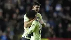 Bek Manchester City Rico Lewis dan kiper Scott Carson merayakan kemenangan atas Bristol City pada putaran ke-5 Piala FA 2022/2023 di Ashton Gate Stadium, Rabu dini hari (1/3/2023). Manchester City tanpa kesulitan berhasil mengalahkan klub divisi 2 Bristol City 3-0. (AP Photo/Kirsty Wigglesworth)