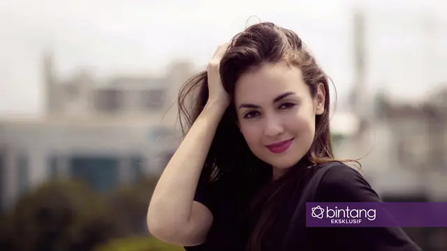 [Bintang] Rianti Cartwright