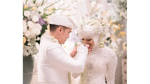 7 Potret Mesra Citra Kirana dan Rezky Aditya Setelah Sah Jadi Suami Istri, Makin Lengket