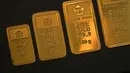 Sementara, harga emas di Galeri 24, Kamis (16/10/2025) tercatat Rp2.418.000 per gram atau naik dari Rp2.393.000 per gram. (Juni KRISWANTO/AFP)