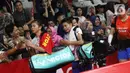 Pebulutangkis Indonesia, Greysia Polii/Apriyani Rahayu usai melawan Liu Xuan Xuan/Xia Yu Ting (China) pada babak pertama ganda putri Indonesia Masters 2020 di Istora GBK, Jakarta, Rabu (15/1/2020). Greysia Polii/Apriyani unggul 22-24, 21-17, 21-15. (Liputan6.com/Helmi Fithriansyah)