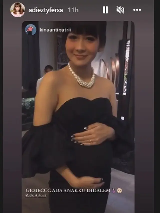 Gilang Dirga dan Adiezty Fersa menggelar acara baby shower