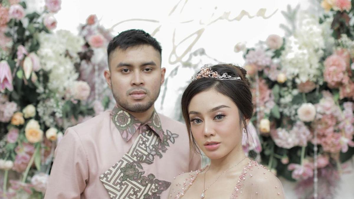 Selebgram Tasya Revina Resmi Dilamar Arjuna Dewanto Suryo Putro Showbiz 