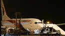 Pesawat Malaysia Airlines MH192 rute Kuala Lumpur-Bangalore, India, melakukan pendaratan darurat di Bandara Internasional Kuala Lumpur, Senin (21/4/2014). (REUTERS/Samsul Said)