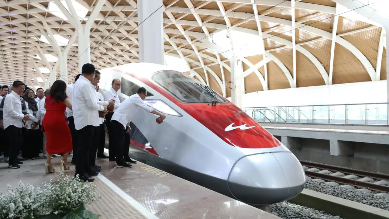 Kereta Cepat.