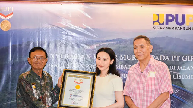 PT Girder Indonesia yang merupakan anak usaha dari PT Citra Marga Nusaphala Persada Tbk (CMNP) raih rekor MURI